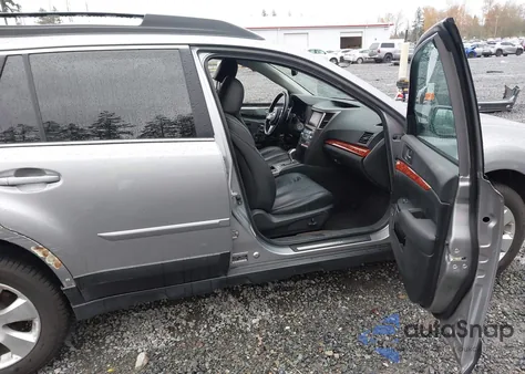 2011 Subaru Outback 3.6R Limited из США, поврежденный, VIN 4S4BRDLC0B2444705